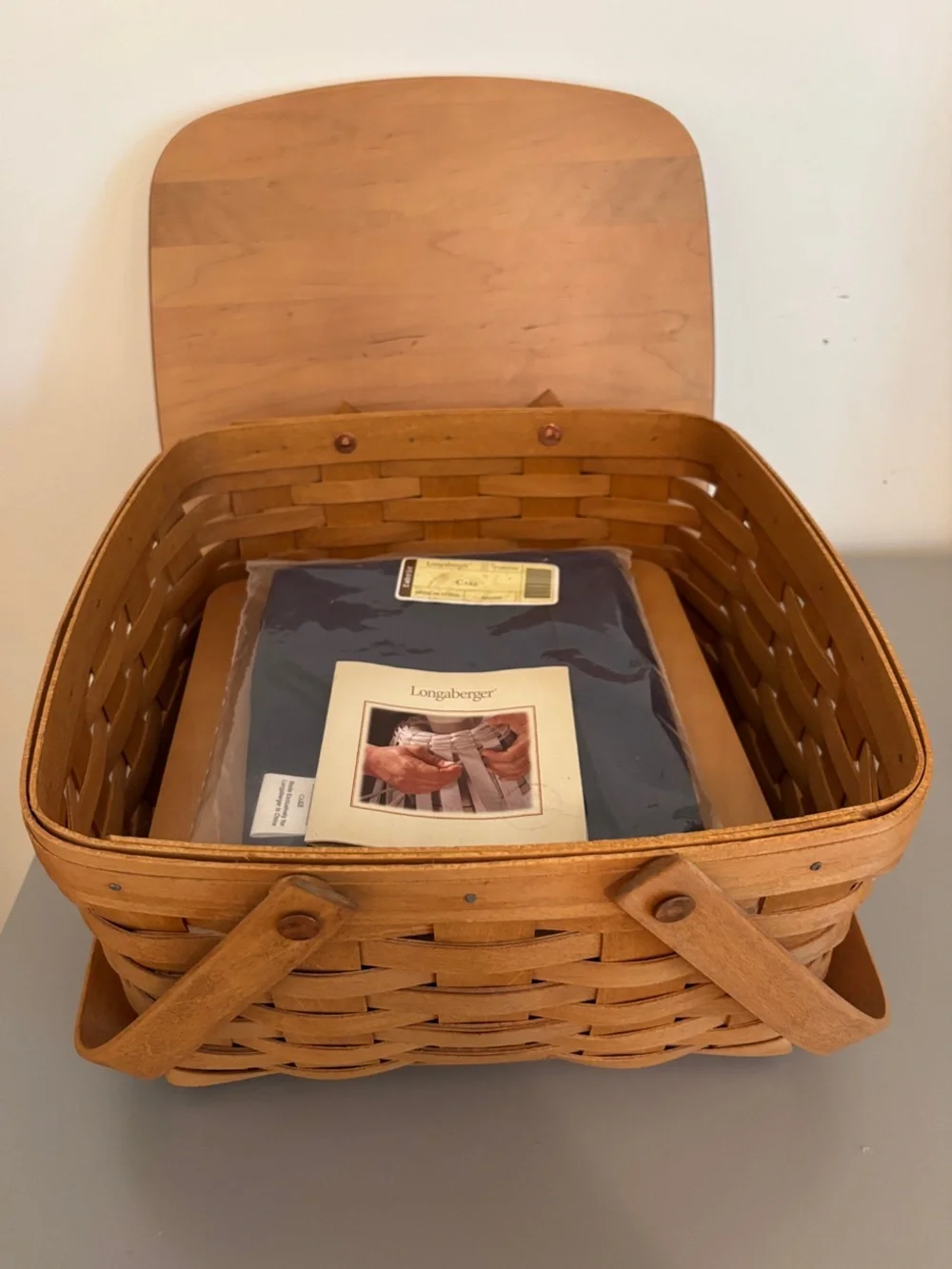 Longaberger Cake Basket with Handles, Lid, Stand & Fabric Liner - Unused